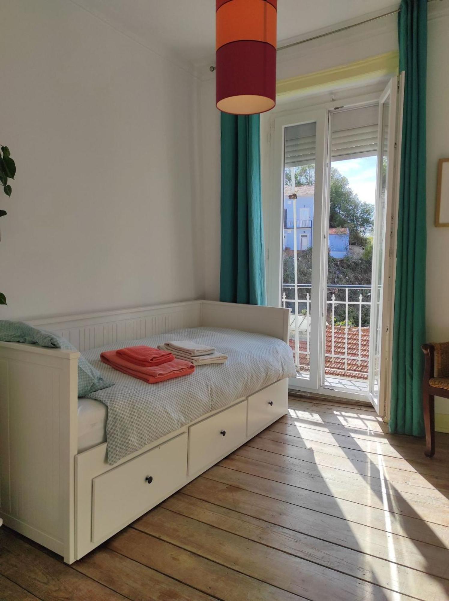 Charming Flat With 2 Bedrooms On Lisbon'S 7Th Hill エクステリア 写真